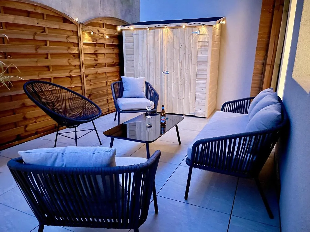 Appartement Le Patio**** T3 avec terrasse, centre d'Aix-les-B. à Aix-les-Bains France